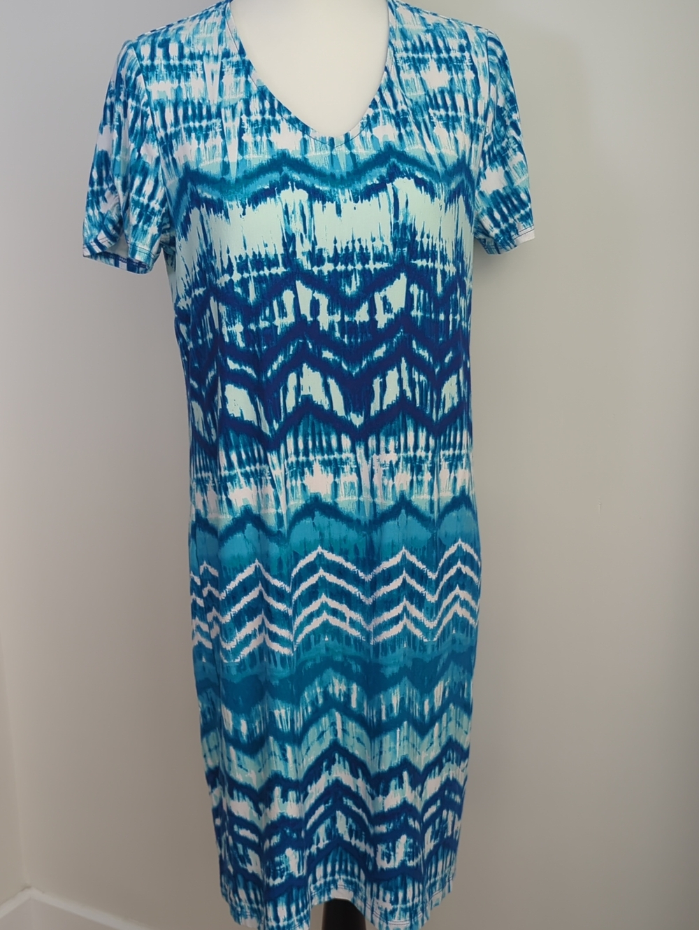 Chico's Zenergy Blue Tie-Dye Chevron V-Neck Midi Dress - SIZE 1